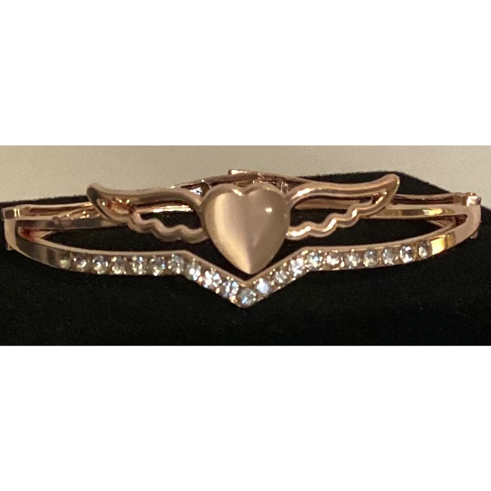2468 NWOT Rose Gold Bracelet Bangle With Pink Heart and Cubic Zirconia Crystals